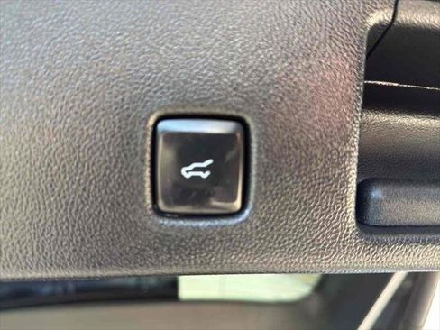 Used 2022 Ford Escape SE w/ Convenience Package image 32