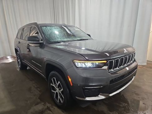 Used 2024 Jeep Grand Cherokee L Limited w/ Luxury Tech Group II AWD/4WD image 3