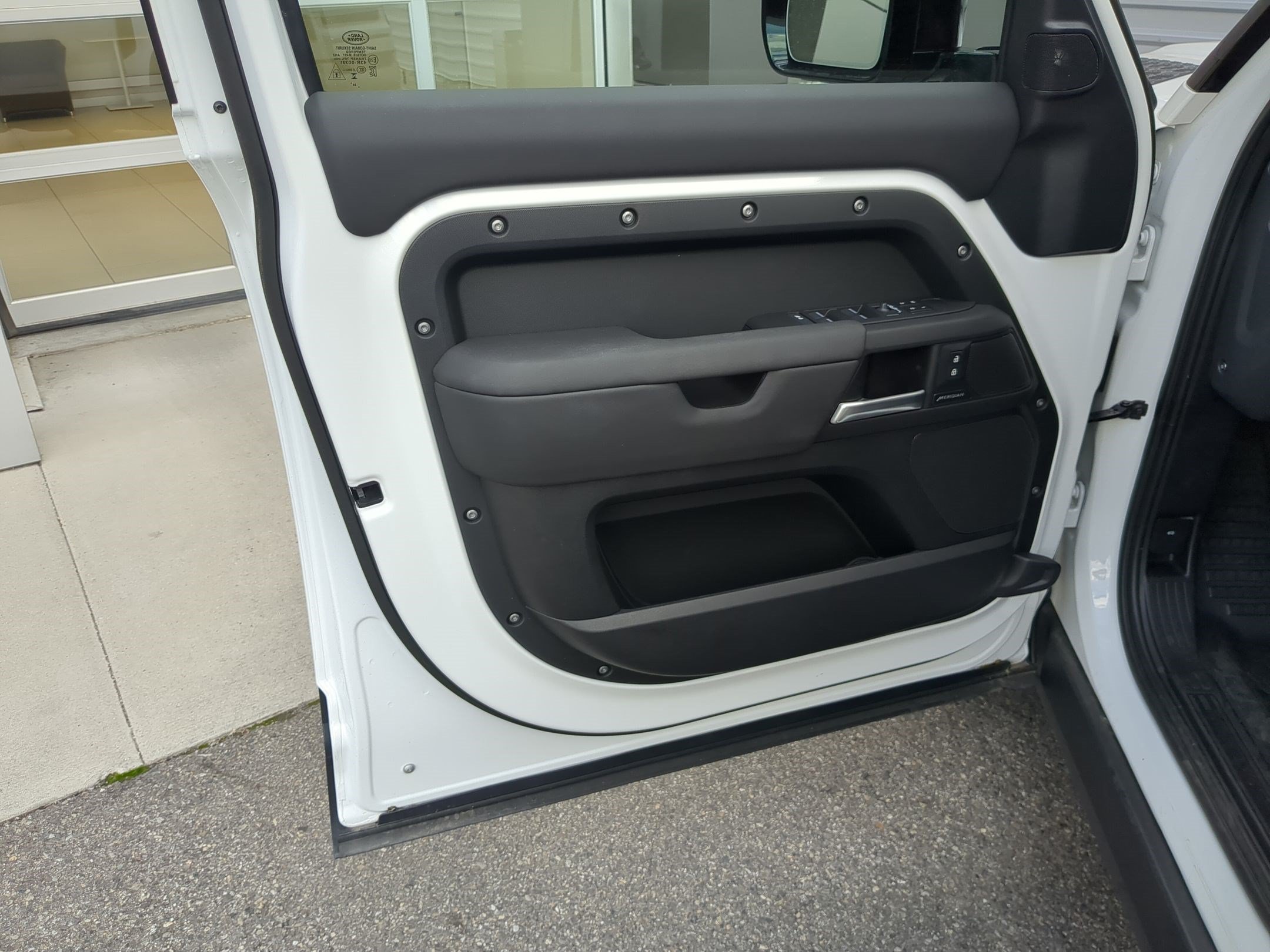 Used 2025 Land Rover Defender 110 S AWD/4WD image 14