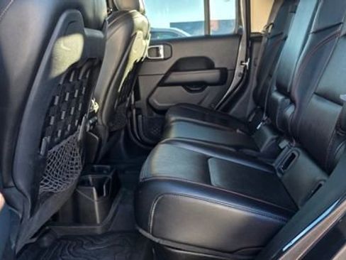 Used 2020 Jeep Gladiator Rubicon image 11