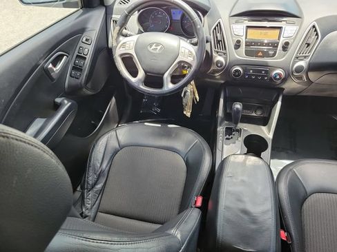 Used 2011 Hyundai Tucson GLS FWD image 13