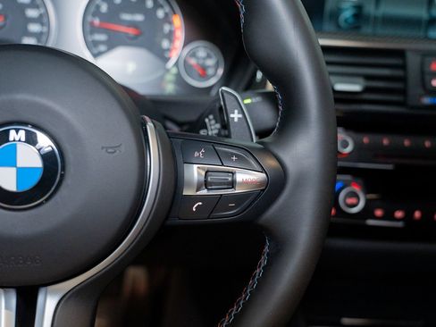 Used 2018 BMW M4 Coupe RWD image 42
