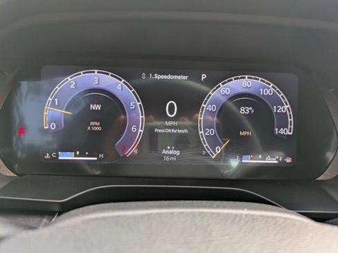 New 2025 Jeep Grand Cherokee Limited w/ Black Appearance Package image 32