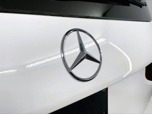 Used 2023 Mercedes-Benz GLB 250 4MATIC image 29