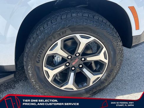 New 2026 GMC Yukon XL AT4 AWD/4WD image 22