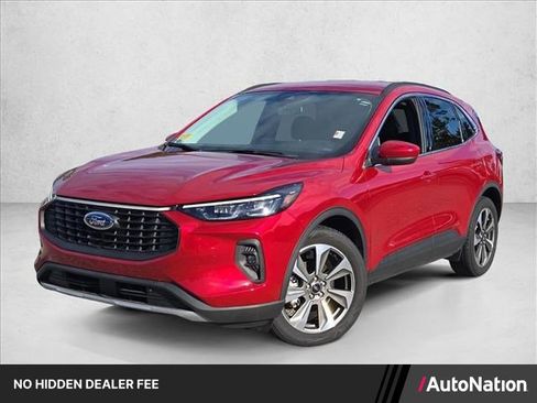 Used 2025 Ford Escape Platinum FWD image 1