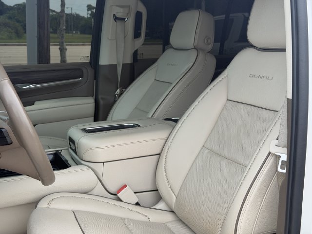 Used 2022 GMC Yukon Denali RWD image 14
