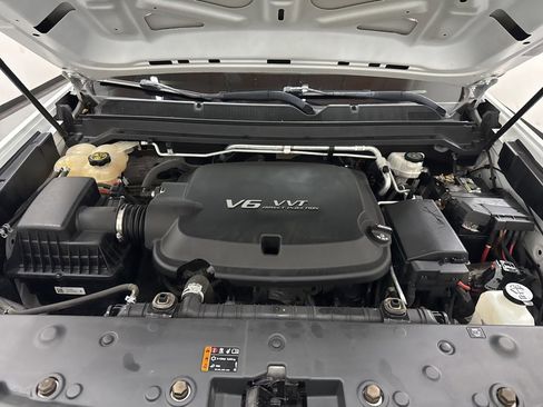 Used 2019 GMC Canyon 2WD Crew Cab image 6