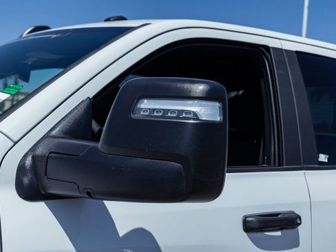 New 2026 RAM 2500 Big Horn AWD/4WD image 12
