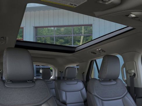 Used 2026 Ford Explorer Active w/ Active Comfort Package image 22