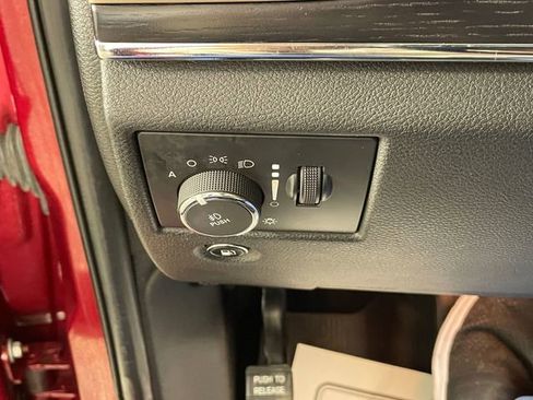 Used 2015 Jeep Grand Cherokee Summit w/ Premium Plus Apperance Group AWD/4WD image 16