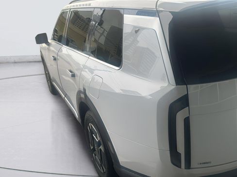 Used 2027 Kia Telluride EX AWD/4WD image 3