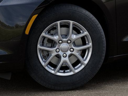 New 2027 Chrysler Pacifica Select FWD image 8