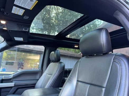 Used 2018 Ford F150 Lariat w/ Equipment Group 502A Luxury AWD/4WD image 12