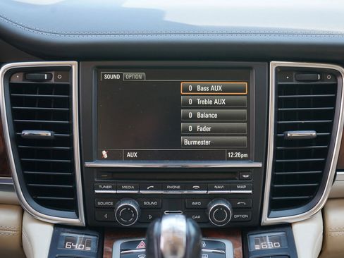 Used 2013 Porsche Panamera GTS image 11