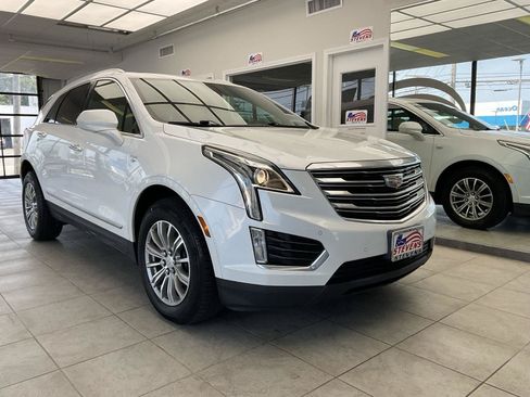 Used 2017 Cadillac XT5 Luxury w/ Driver Awareness Package AWD/4WD image 1