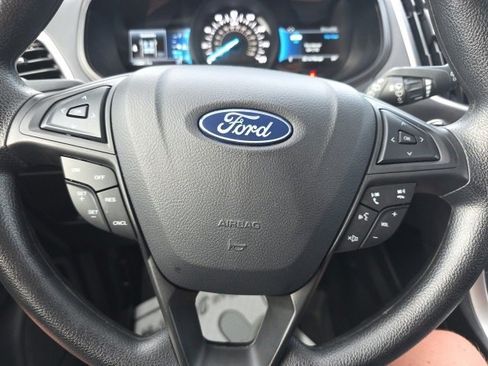Used 2024 Ford Edge SE image 21