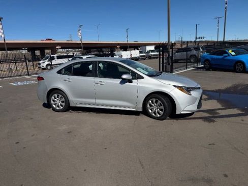 Used 2023 Toyota Corolla LE image 22