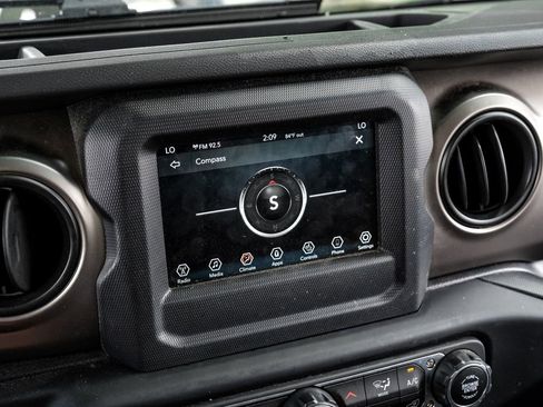 Used 2021 Jeep Wrangler Unlimited Sport image 42