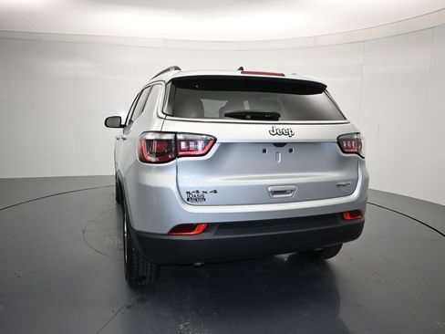 Used 2024 Jeep Compass Latitude AWD/4WD image 23