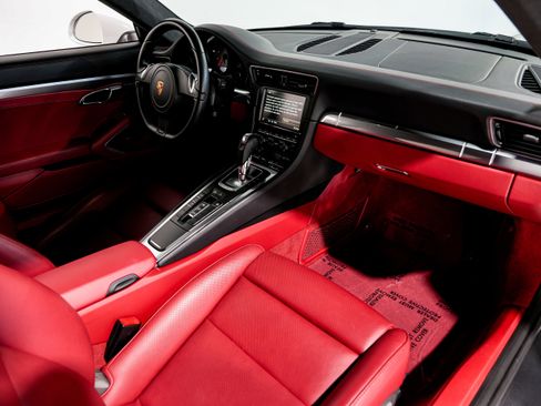 Used 2016 Porsche 911 Carrera 4S image 31
