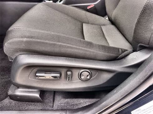 Certified 2025 Honda CR-V EX image 31