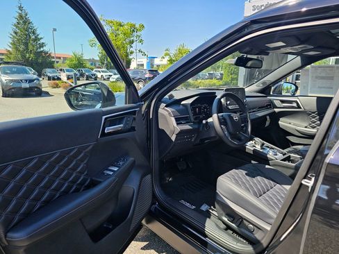 New 2026 Nissan Rogue Platinum AWD/4WD image 16