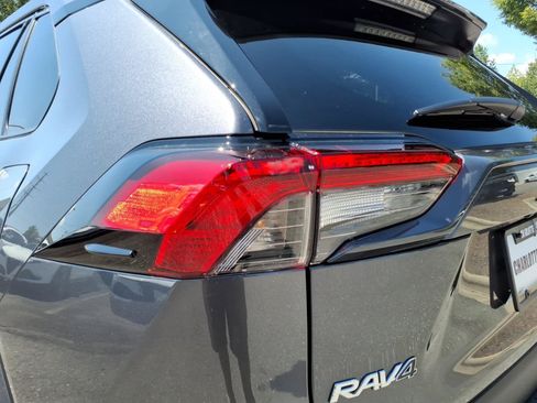 Used 2025 Toyota RAV4 XLE Premium w/ Weather Package AWD/4WD image 19