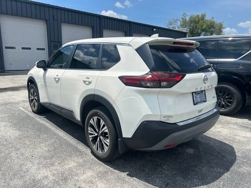 Used 2023 Nissan Rogue SV FWD image 8