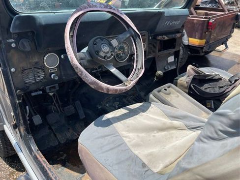Used 1985 Jeep CJ 7 image 8