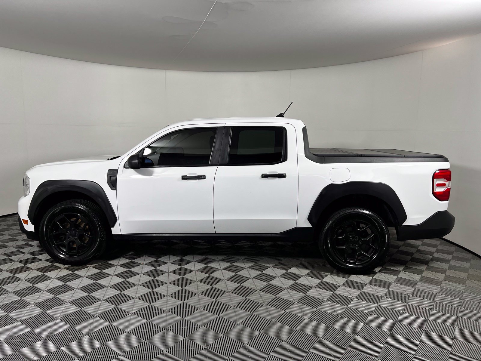 Used 2023 Ford Maverick XL FWD image 8