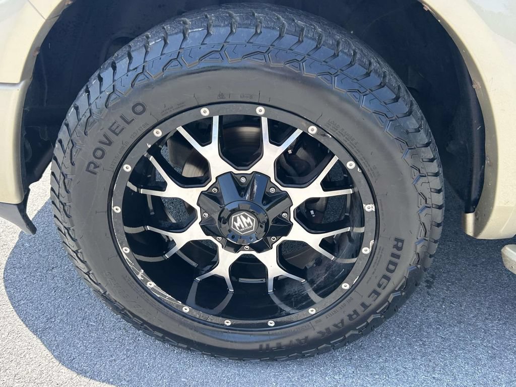 Used 2011 RAM 1500 Laramie Longhorn RWD image 12