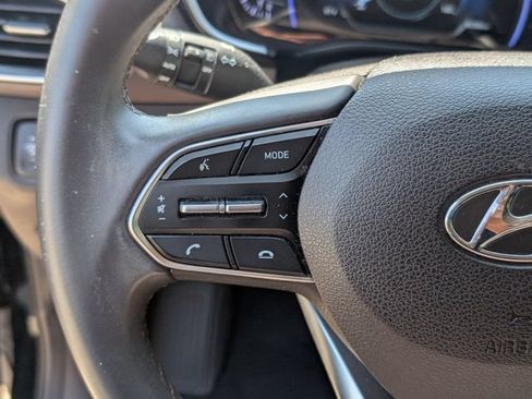 Used 2019 Hyundai Santa Fe SEL FWD image 16