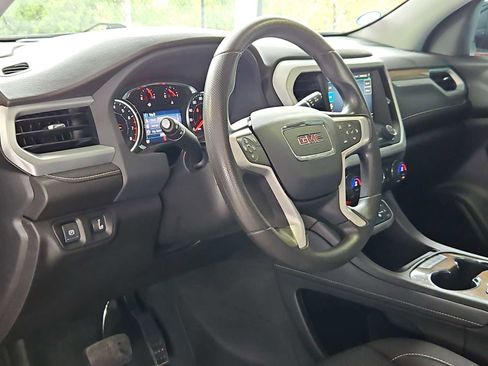 Used 2023 GMC Acadia SLE w/ Driver Convenience Package image 10