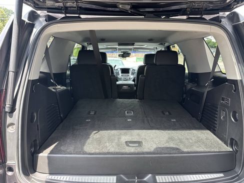 Used 2018 Chevrolet Tahoe Premier AWD/4WD image 15