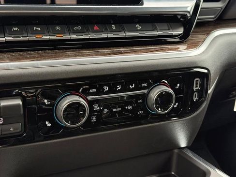 New 2026 Chevrolet Silverado 1500 LT Trail Boss w/ LT Trail Boss Premium Package AWD/4WD image 13