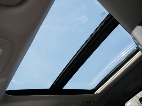 New 2025 Nissan Murano SL image 10