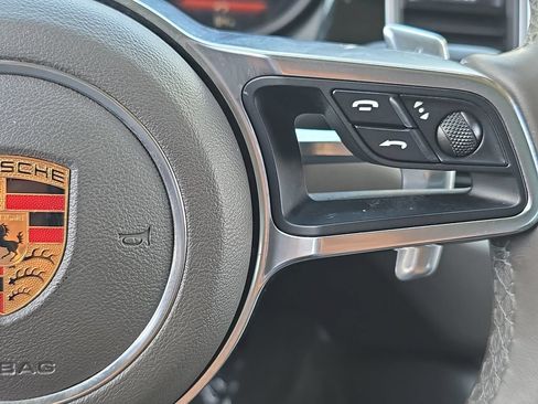 Used 2018 Porsche Macan AWD/4WD image 21