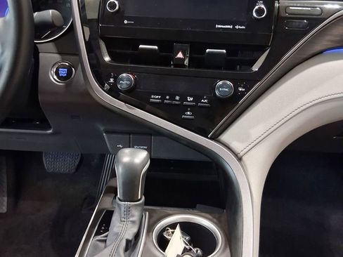 Used 2023 Toyota Camry XLE image 12