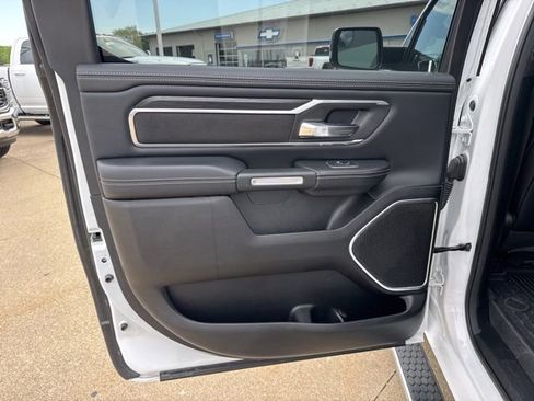 Used 2023 RAM 1500 Laramie AWD/4WD image 21