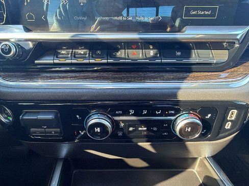 Certified 2025 GMC Sierra 1500 Elevation w/ Elevation Premium Package image 12