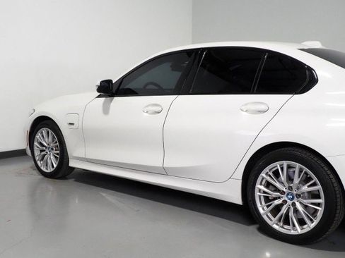 Used 2023 BMW 330e w/ Premium Package RWD image 53