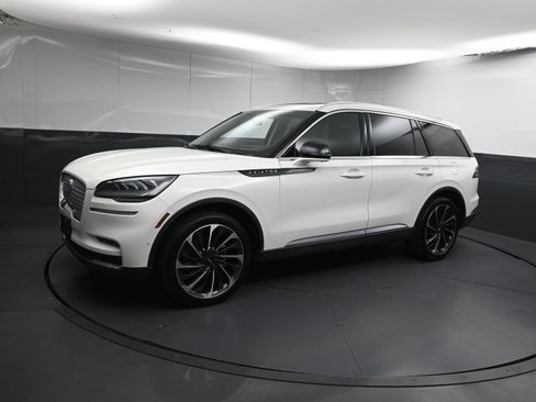 Used 2022 Lincoln Aviator Reserve w/ Equipment Group 201A image 1
