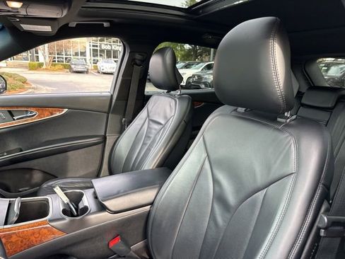 Used 2018 Lincoln MKX Select w/ Select Plus Package image 13