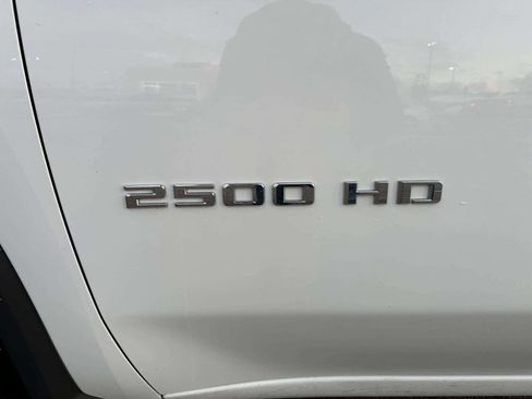 Used 2021 Chevrolet Silverado 2500 W/T w/ WT Convenience Package image 10