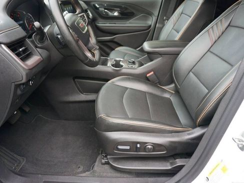 Used 2024 GMC Terrain AT4 image 33