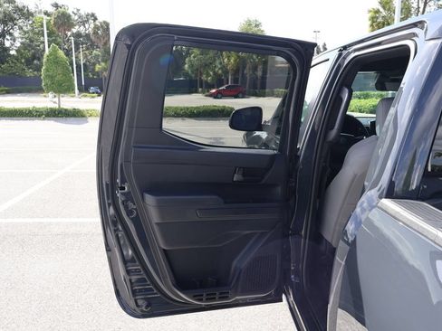 Used 2025 Toyota Tacoma SR5 AWD/4WD image 21