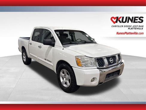 Used 2006 Nissan Titan SE image 1