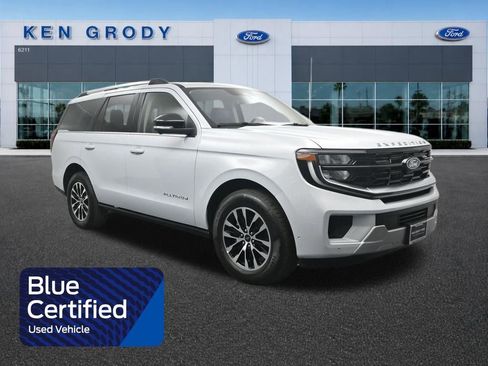 Certified 2025 Ford Expedition Platinum AWD/4WD image 1