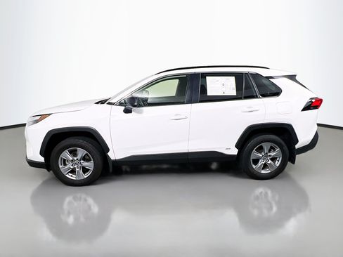 Used 2025 Toyota RAV4 LE AWD/4WD image 9